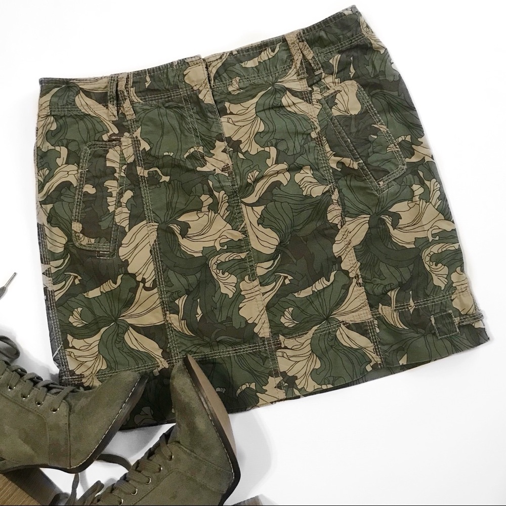 Loft Camouflage Pencil Skirt Size 4